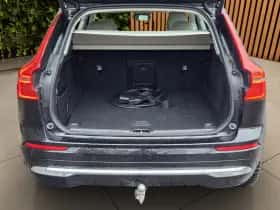 Volvo XC60 (2022) thumbnail 8