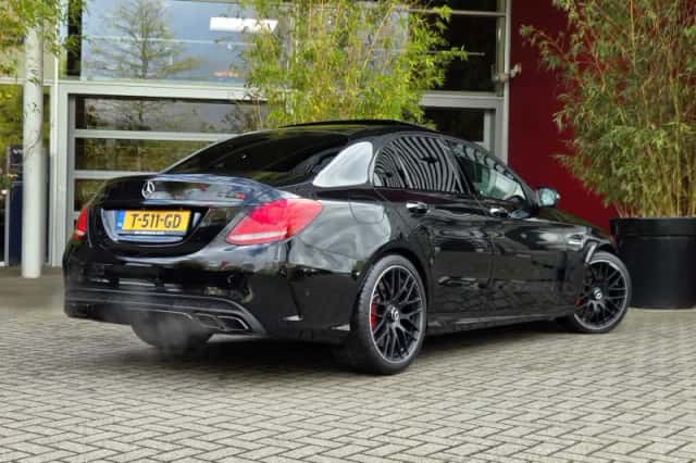 Mercedes-Benz C-Klasse (2016) thumbnail 2
