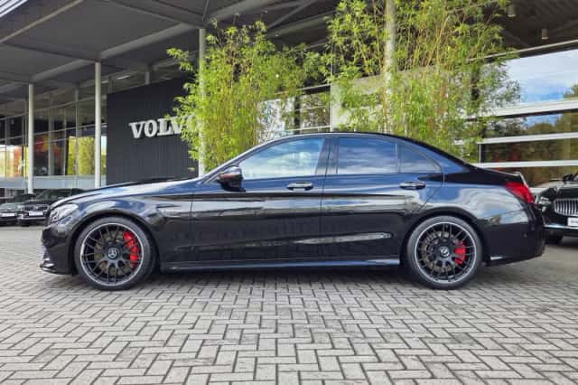 Mercedes-Benz C-Klasse (2016) thumbnail 4