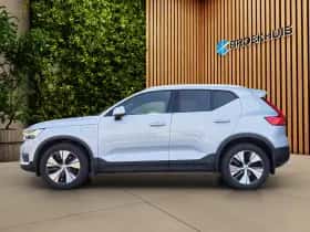 Volvo XC40 (2020) thumbnail 4