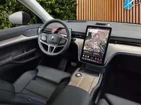 Volvo EX90 (2025) thumbnail 3