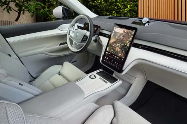 Volvo EX90 (2026) thumbnail 3