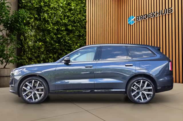 Volvo EX90 (2026) thumbnail 4