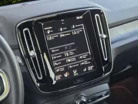 Volvo XC40 (2022) thumbnail 13