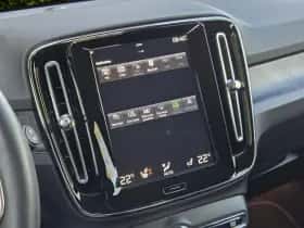 Volvo XC40 (2023) thumbnail 15