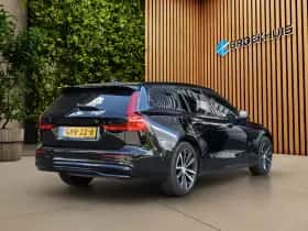 Volvo V60 (2024) thumbnail 2