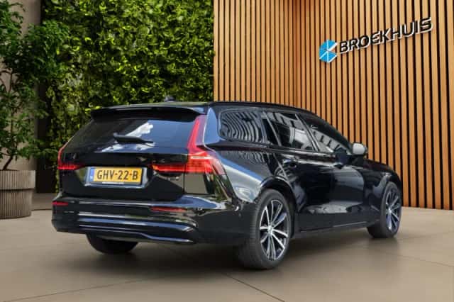 Volvo V60 (2024) thumbnail 2