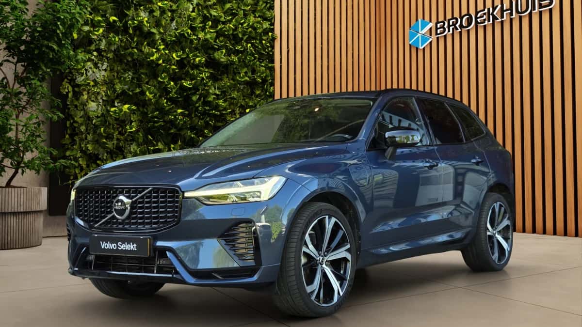 Volvo XC60 (2023) — foto 1