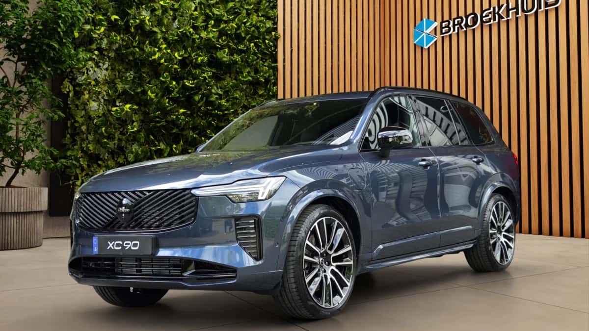 Volvo XC90 (2026) — foto 1