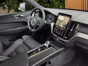 Volvo XC60 (2025) thumbnail 3