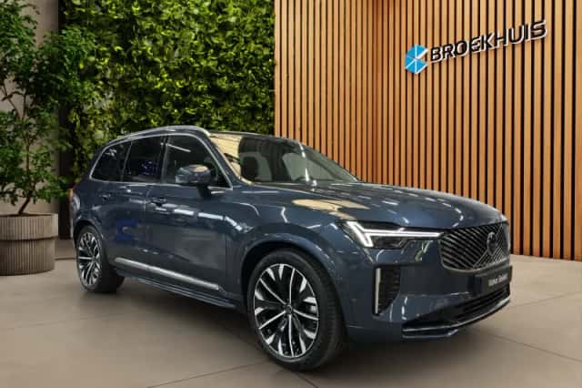 Volvo XC90 (2025) thumbnail 5