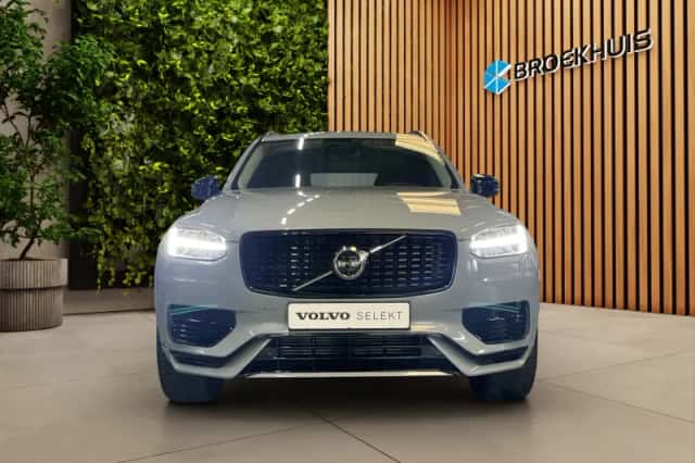 Volvo XC90 (2024) thumbnail 2