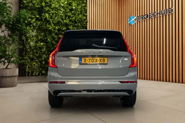 Volvo XC90 (2024) thumbnail 5