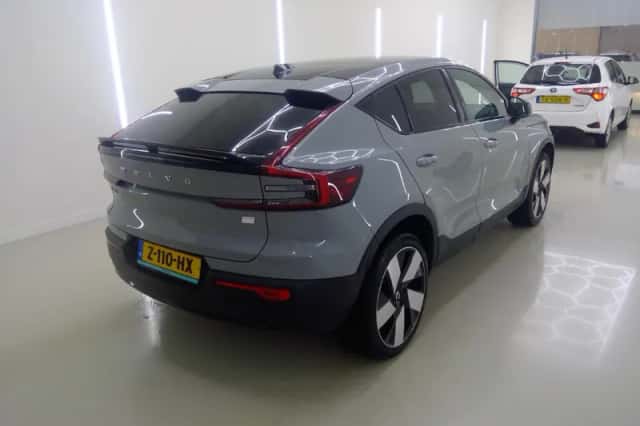 Volvo C40 (2024) thumbnail 2