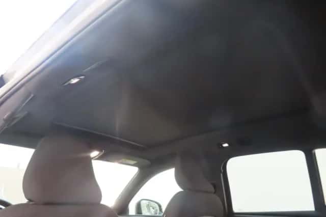 Volvo EX40 (2024) thumbnail 6
