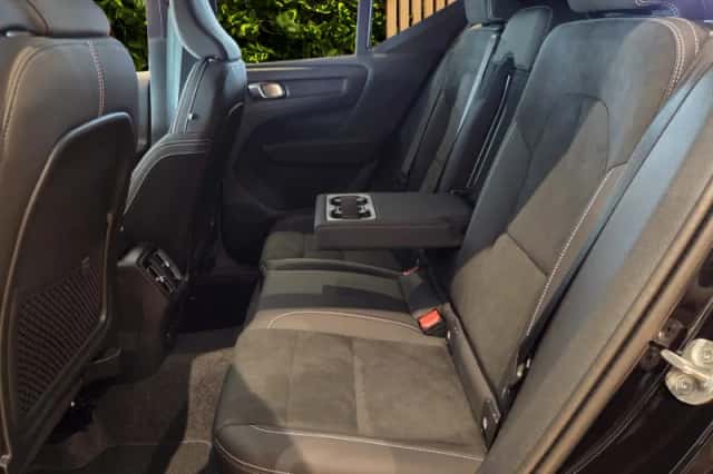 Volvo EX40 (2026) thumbnail 6