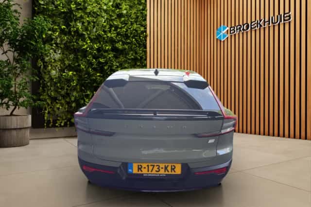 Volvo C40 (2022) thumbnail 5