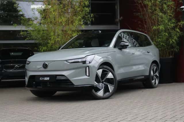 Volvo EX90 (2025) thumbnail 1
