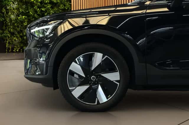 Volvo XC40 (2023) thumbnail 6