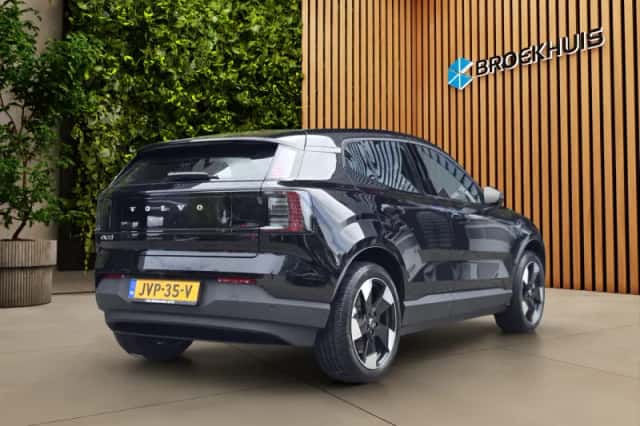 Volvo EX30 (2026) thumbnail 2