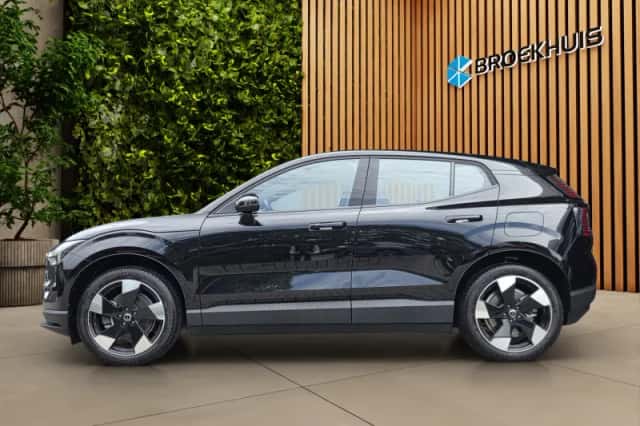 Volvo EX30 (2026) thumbnail 4