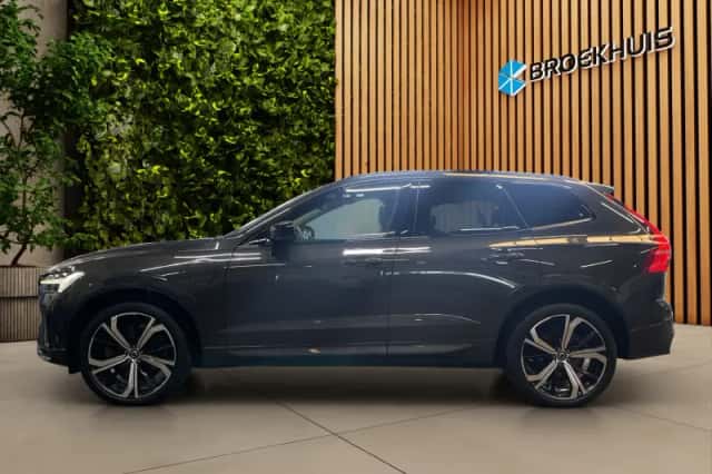Volvo XC60 (2023) thumbnail 4
