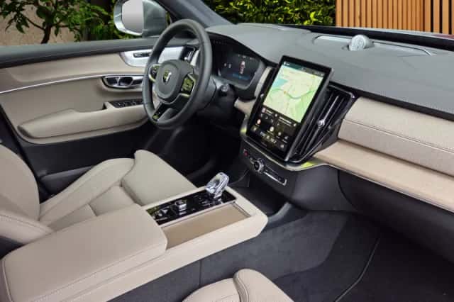 Volvo XC90 (2026) thumbnail 3
