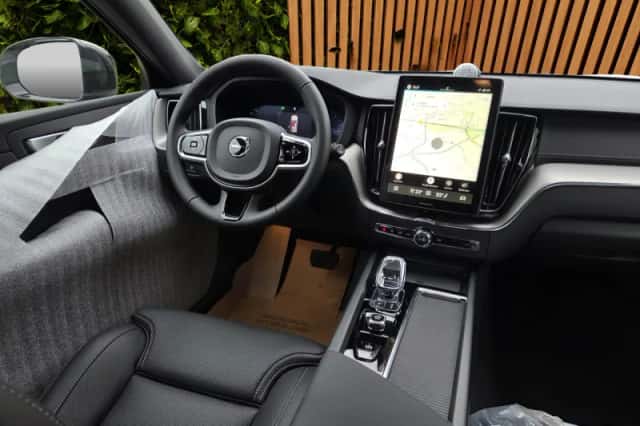 Volvo XC60 (2026) thumbnail 3