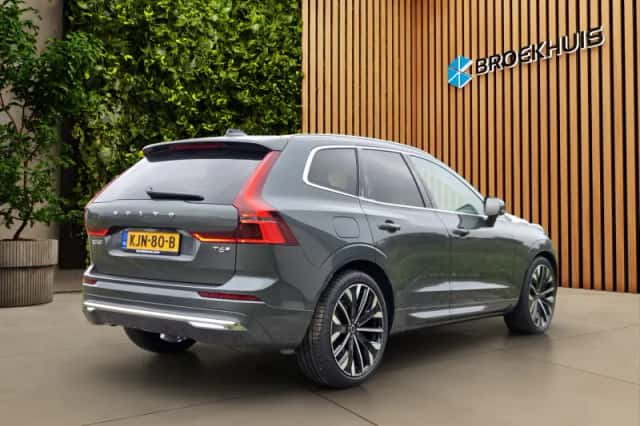 Volvo XC60 (2026) thumbnail 2