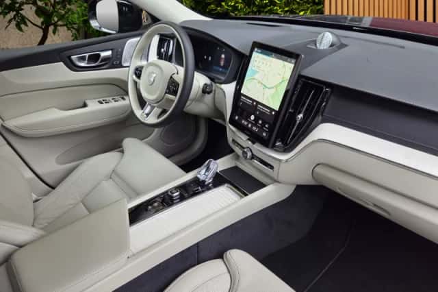 Volvo XC60 (2026) thumbnail 3