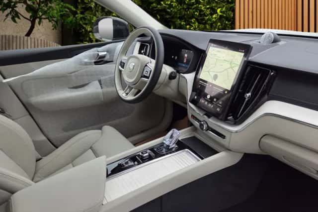 Volvo XC60 (2026) thumbnail 3