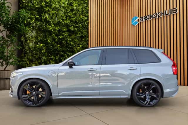 Volvo XC90 (2024) thumbnail 4