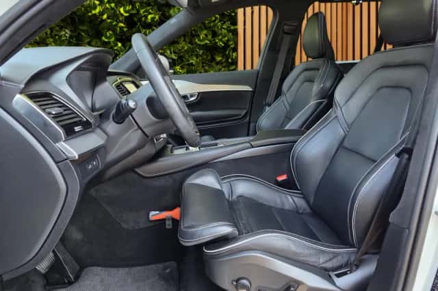 Volvo XC90 (2023) thumbnail 6