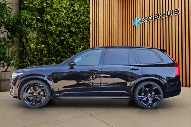 Volvo XC90 (2024) thumbnail 4
