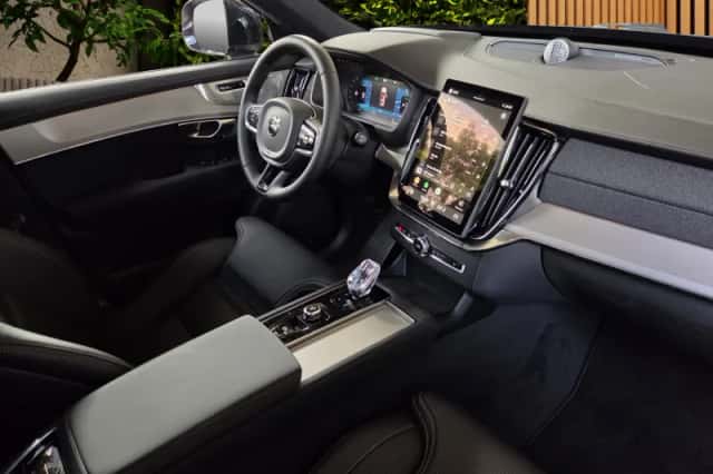 Volvo XC90 (2026) thumbnail 3