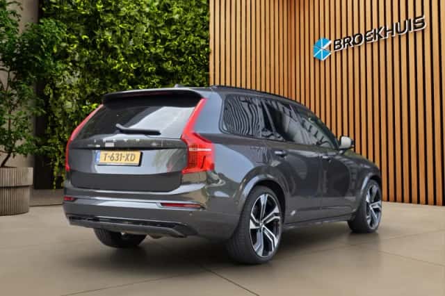 Volvo XC90 (2023) thumbnail 2
