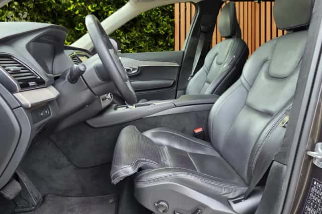 Volvo XC90 (2023) thumbnail 6