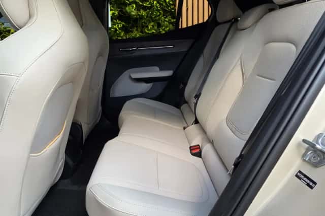 Volvo EX30 (2026) thumbnail 5