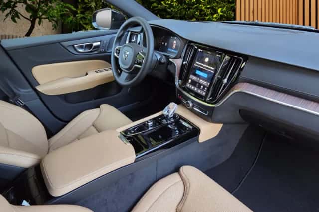 Volvo V60 (2026) thumbnail 3