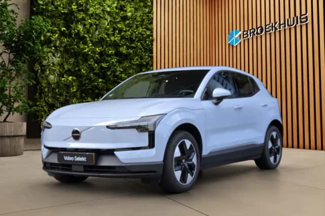 Volvo EX30 (2024) thumbnail 1