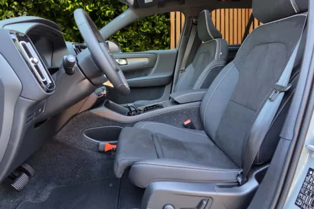 Volvo EX40 (2026) thumbnail 5