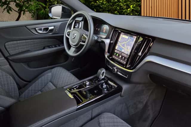 Volvo V60 (2026) thumbnail 1