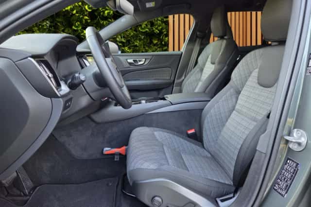 Volvo V60 (2026) thumbnail 3