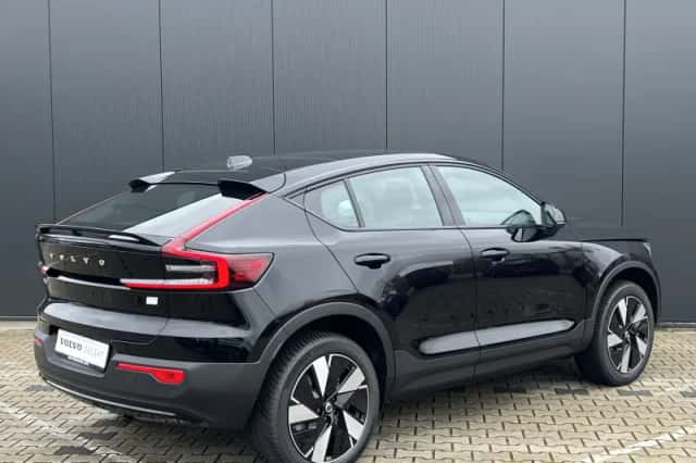 Volvo C40 (2024) thumbnail 3