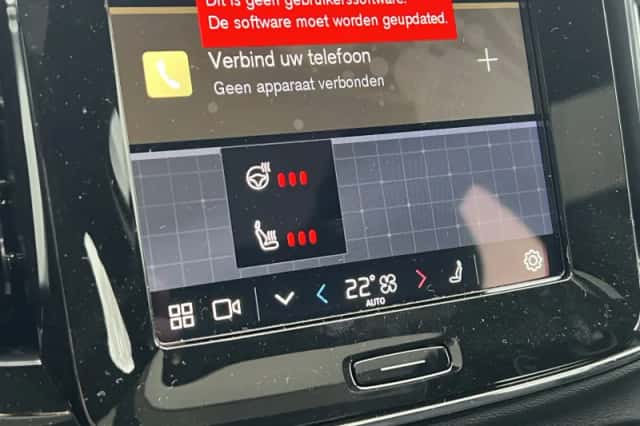 Volvo C40 (2024) thumbnail 22