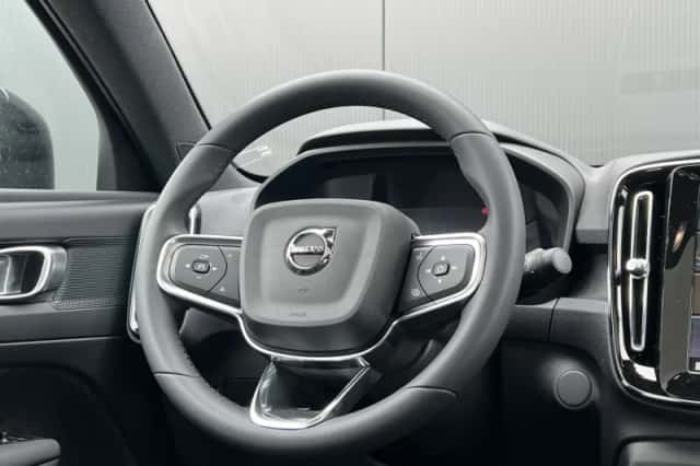 Volvo C40 (2024) thumbnail 25