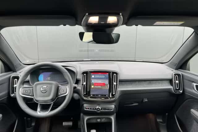 Volvo C40 (2024) thumbnail 4