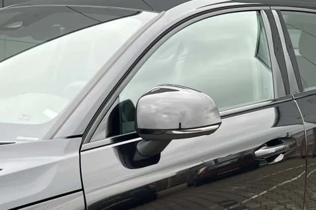 Volvo C40 (2024) thumbnail 32