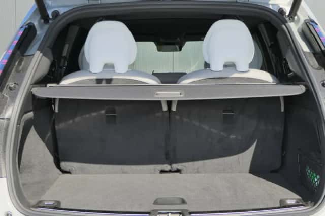 Volvo EX90 (2024) thumbnail 15