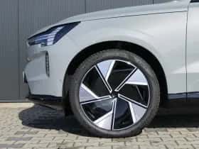 Volvo EX90 (2024) thumbnail 20